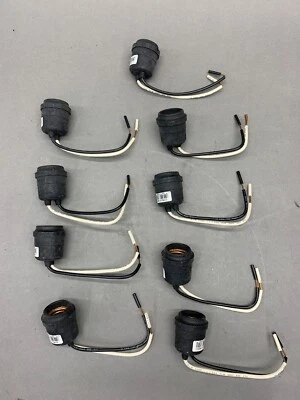 9 Leviton Lampholder Sockets Weatherproof Black 001/R00-55 , UPC 078477839591 - Image 1 of 4