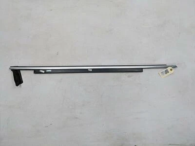 Moldura de cinturón de ventana de puerta delantera derecha Audi A6 2016 4G08532842ZZ 2012-2017 2018 Foto 1 de 4