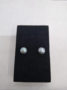 14k Yellow Gold 8mm Blue Pearl Stud Earrings - Picture 1 of 5