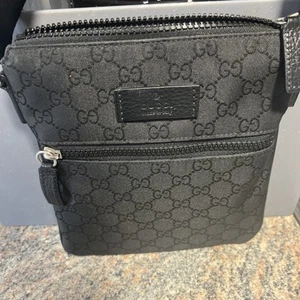 Gucci GG Supreme Messenger Shoulder Bag Nylon Leather Black Web Line 449184 NEW - Picture 1 of 11