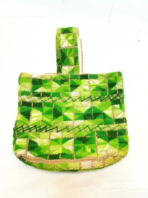 Bolso de Mano Vintage Bordado Hilo Arpillera Verde Boho Mediados de Siglo 11 x 9.5 Foto 1 de 4