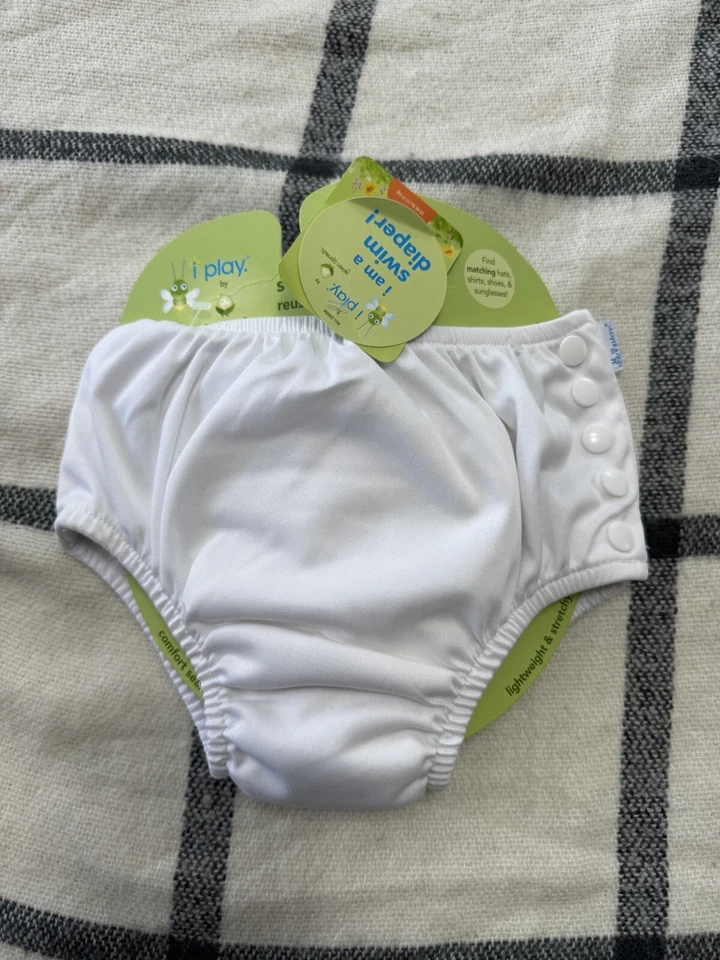 Pañal de natación absorbente reutilizable a presión unisex para bebé Iplay blanco talla 4T Foto 1 de 4