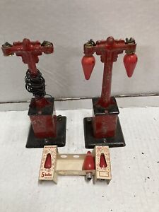 Marx 408 Red Streetlights Set Of 2 With NO Light Bulbs Even Though Shown In Pics