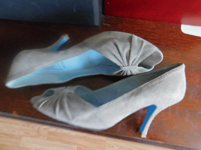 NWOB!!!! Made ITALY!! Cynthia Rowley Geist NYC. Open Toe Heel Shoes Size 6.5!!!! - Image 1 of 4