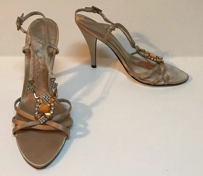 Zapatos para mujer Nina color topo punta abierta adornados con suelas de cuero suelas 8M - Usados en excelente estado Foto 1 de 4