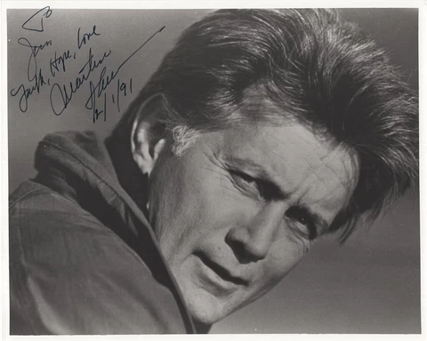 Martin Sheen- Signed Vintage Photograph Cover