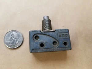 ARO 214-B Air Pilot Valve - Picture 1 of 2