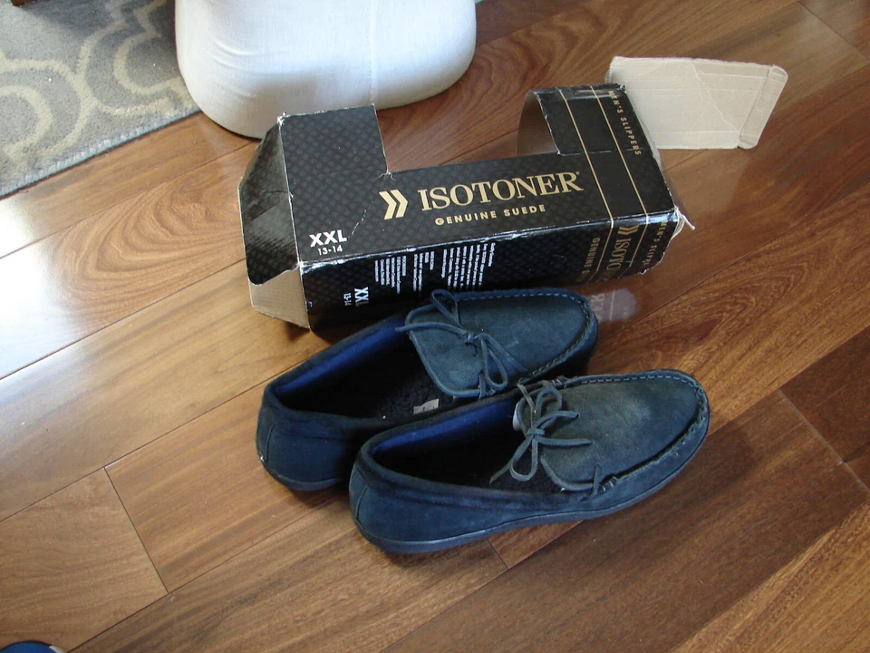 Novo Chinelo Mocassim Masculino Isotoner Microsuede Tamanho XXL 13-14 Azul Marinho - Imagem 1 de 1