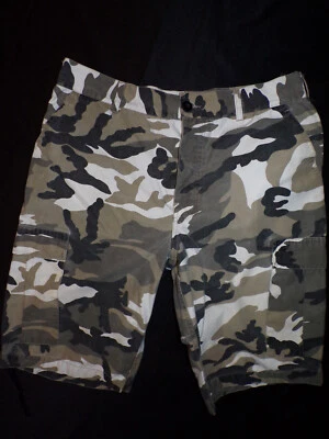 Dtek Jeans Camouflage Cargo Fashion Shorts Size 38" - Image 1 of 4
