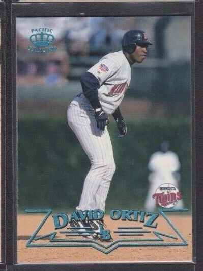 1998 PACIFIC CROWN COLL PLATINUM BLUE PARALLEL #139 DAVID ORTIZ ROOKIE SP 1/67 - Image 1 of 1