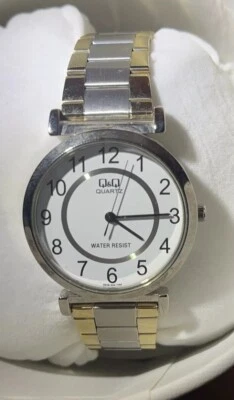 NEW Q&Q Watch Easy to Read White Dial Two Tone Linked Band WATER RESISTANT - Image 1 of 4