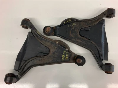 Brazos de control inferiores delanteros 94-97 Volvo 840 98-00 V70 S70 8628495 8628496 Foto 1 de 4