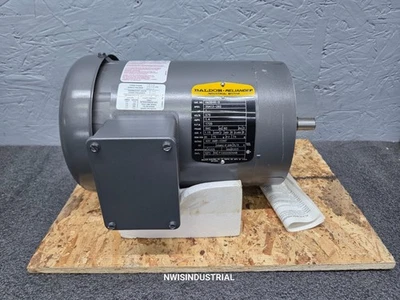BALDOR Electric Motor, VM3546-5, 1 HP, 575V, 3 Phase, 1725 RPM, 56C - Image 1 of 4