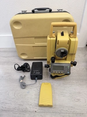 Topcon GPT-3005W 5" Reflectorless Pulse Total Station Case, Charger, 2 Batteries - Image 1 of 4