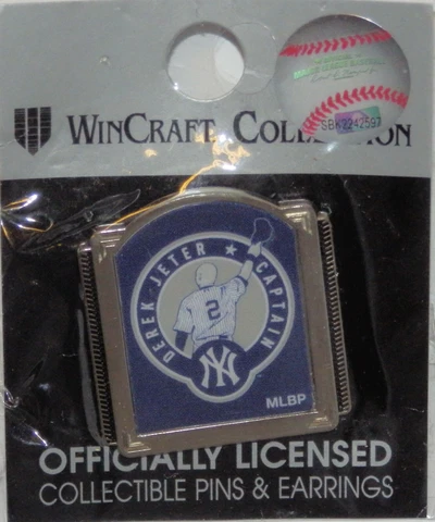 2017 DEREK JETER CAPTAIN RETIRED NUMBER MONUMENT PARK PLAQUE CEREMONY YANKEE PIN Cover