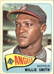 1965 Topps Baseball Card #85 Willie Smith RC - EX