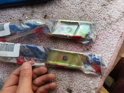 1x ORIGINAL 7563342 EXHAUST SUPPORT BRACKET MUFFLER FIAT PANDA 141 UNO MK2 Y10 - Image 1 of 4