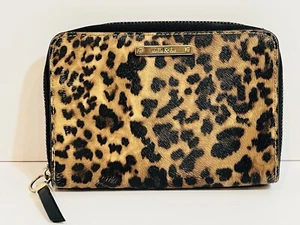 Stella & Dot Chelsea Wristlet Tech Wallet Leopard Print Zip Around - Picture 1 of 15