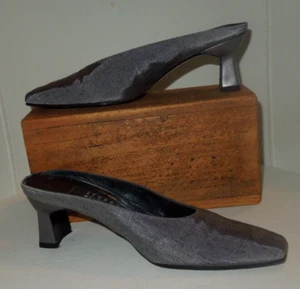 KLASSISCHE GRAUE STOFF STUART WEITZMAN DAMEN SLIPPER MIT ECKIGER SPITZE 6 1/2 B - Bild 1 von 8