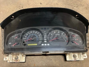 Toyota Land Cruiser UZJ100 Instrument Gauge Cluster - Picture 1 of 4