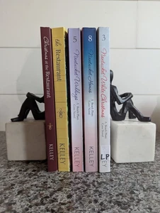 Pamela Kelley Lot of  5 LARGE PRINT The Restaurant Christmas  & Beach Plum - Imagen 1 de 8