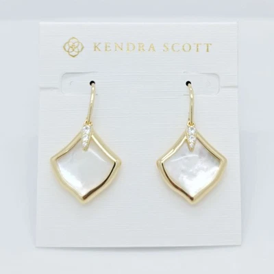 Nuevos pendientes colgantes de oro Kendra Scott Joelle en perla marfil Foto 1 de 2