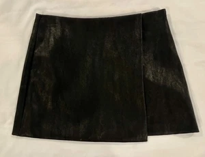Nordstroms Kunstleder Faux Wickel Skort Rock schwarz EUC - Bild 1 von 4