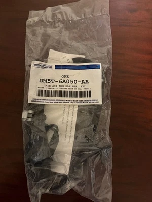 Engine block heater wiring assembly - Cmax Plug in Hybrid - Image 1 of 2