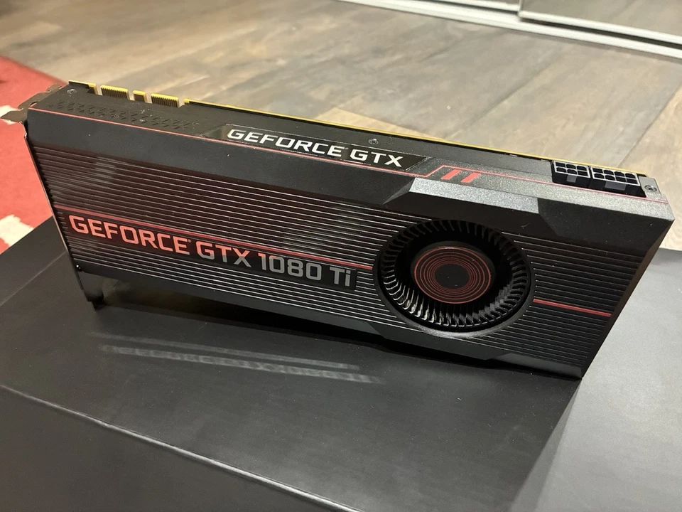 NVIDIA GeForce GTX 1080 Ti 11 GB GDDR5X PCI Express 3.0 Foto 1 de 4