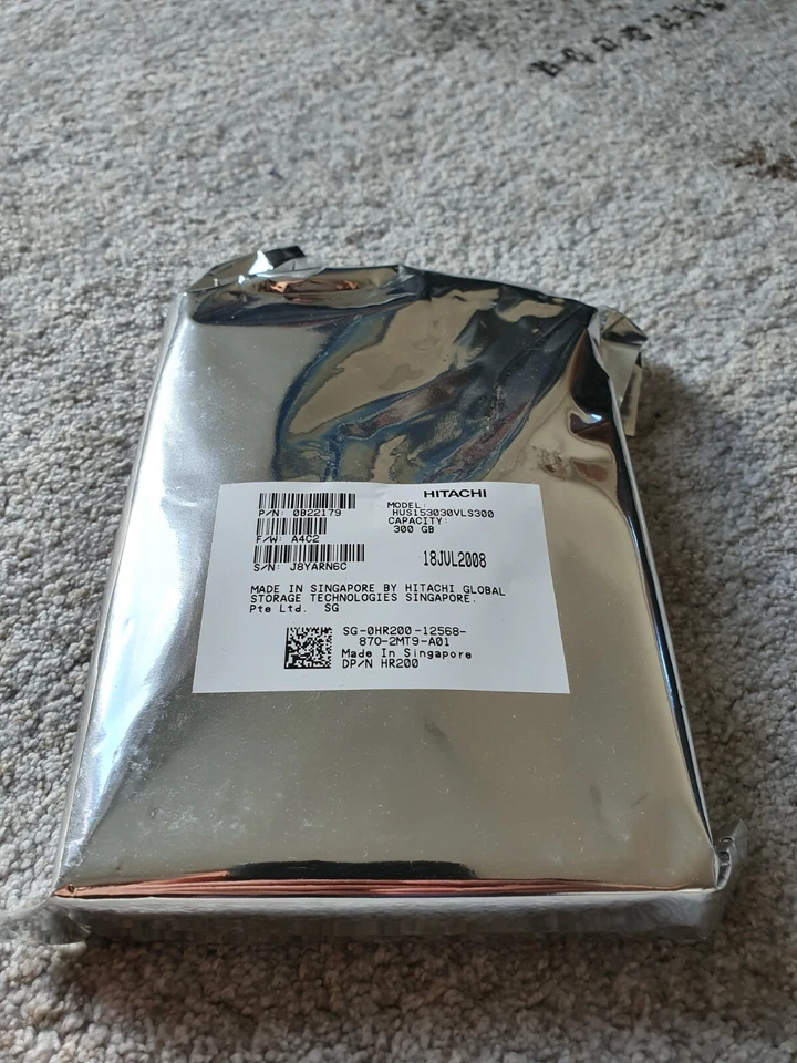 Hitachi Ultrastar 300 GB SAS 15.000 rpm (HUS153030VLS300) NEU für Dell Server! - Bild 1 von 1