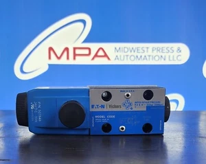 Eaton Vickers DG4V-3-2A-M-U-H7-60 Directional Spool Valves -NEW- no Box - Picture 1 of 6