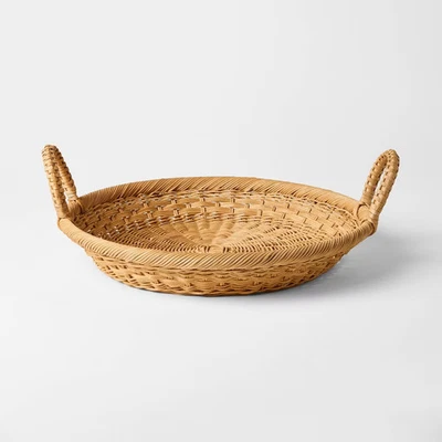 Bandeja Cónica Redonda - Umbral Diseñado con Studio McGee Foto 1 de 4