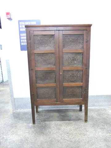 19TH C AMERICAN PIE SAFE WITH TIN PANELS OF STAR MOTIF Cover