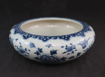 China Era Qing Flores Azules y Blancas Pájaros Mariposa Ruyi Lavado 2 Círculos Marca Foto 1 de 4