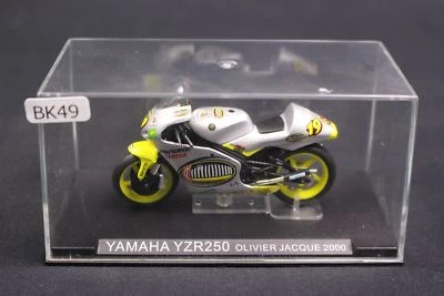 IXO Yamaha YZR250 Oliver 1/24 Scale Box Mini Motorcycles Diecast Display BK49 - Image 1 of 4