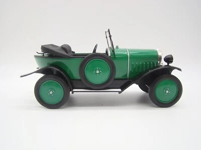 OPEL 4/12 PS LAUBFROSCH DE 1924 " RAINETTE "- VERTE - MODEL CAR - 1/18 - - Photo 1/4