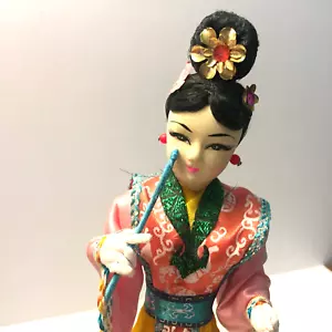 Bambola figura asiatica panno viso e mani alta 10,5” vestito giallo rosa - Foto 1 di 11