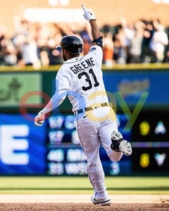Riley Greene Runs the Bases Detroit Tigers 8x10 MLB Baseball Photo - Picture 1 of 1