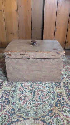 Sweet Antique Early Country Wood Folky Grain Painted Document Box 12" Sq.N - Image 1 of 4