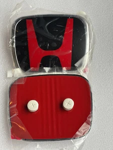 Honda Civic Type R EP3 Red H Emblem Front Grill 75700-S5T-E11 Red/Black 117x95mm - Picture 1 of 8