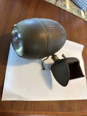 Lámpara portátil aerodinámica Art Deco de colección cadena de tracción haz de luna mcm Foto 1 de 4