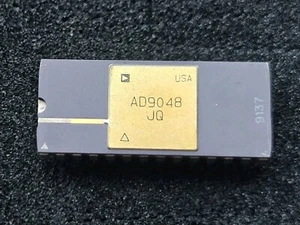 Analog Devices AD9048JQ Monolithic 8-Bit Video A/D Converter Integrated Circuit - Picture 1 of 4