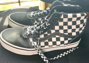 Vans karierte High Top Sneaker 7,5 keine Mängel mit passenden Schnürsenkeln Geschenk würdig  - Bild 1 von 8