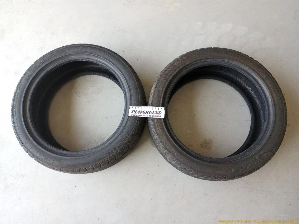 Pair Of Summit Ultramax HP A/S Tire 225/45R17 Thread Depth 9/32 & 10/32 - Image 1 of 4