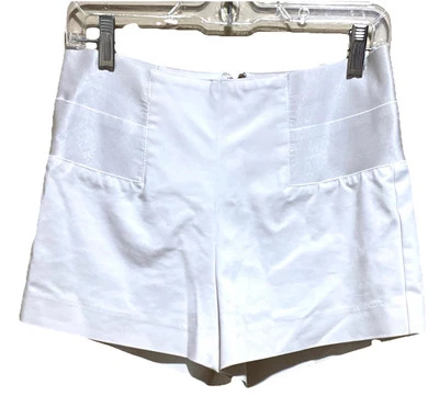 Pantalones Cortos De Colección Guess Talla M Blancos Cintura Alta Mini Longitud Años 90 Rectos Usados en Excelente Condición Foto 1 de 4