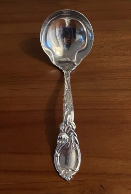 Cucharón de salsa de plata esterlina maciza La Parisienne de Reed & Barton 6 1/2" sin mono Foto 1 de 4