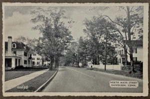 Danielson CT Blick auf North Main Street KOSTENLOSER VERSAND - Bild 1 von 2