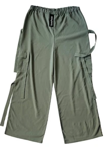 NWT New Boohoo Women's Trousers Khaki Pants Bottoms Plus Size 16 - Picture 1 of 5