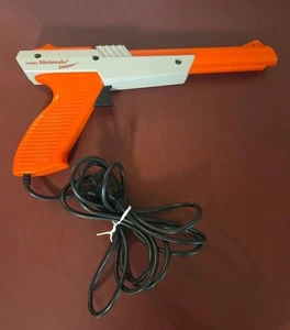 Nintendo Zapper vintage-1985 NES 005 ORIGINAL - Imagen 1 de 3