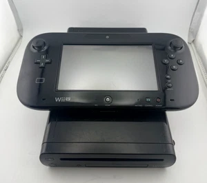Nintendo Wii U 32GB schwarz Handheld-Systemkonsole - Bild 1 von 4